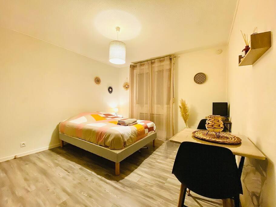Apartamento Au Calme Confort & Proche Centre Le Mans Exterior foto